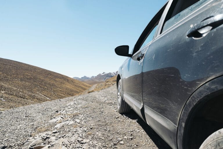 4x4-car-offroad-goes-mountain-adventure-concept-1